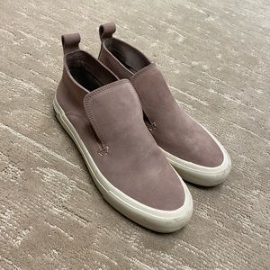 Seavees Huntington Middie Women’s size 8